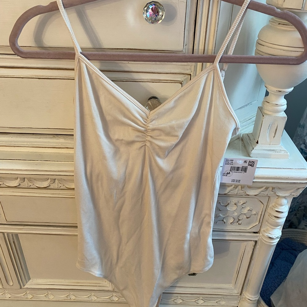 NWT NEVER WORN American Eagle Outfitters Cream Bodysuit